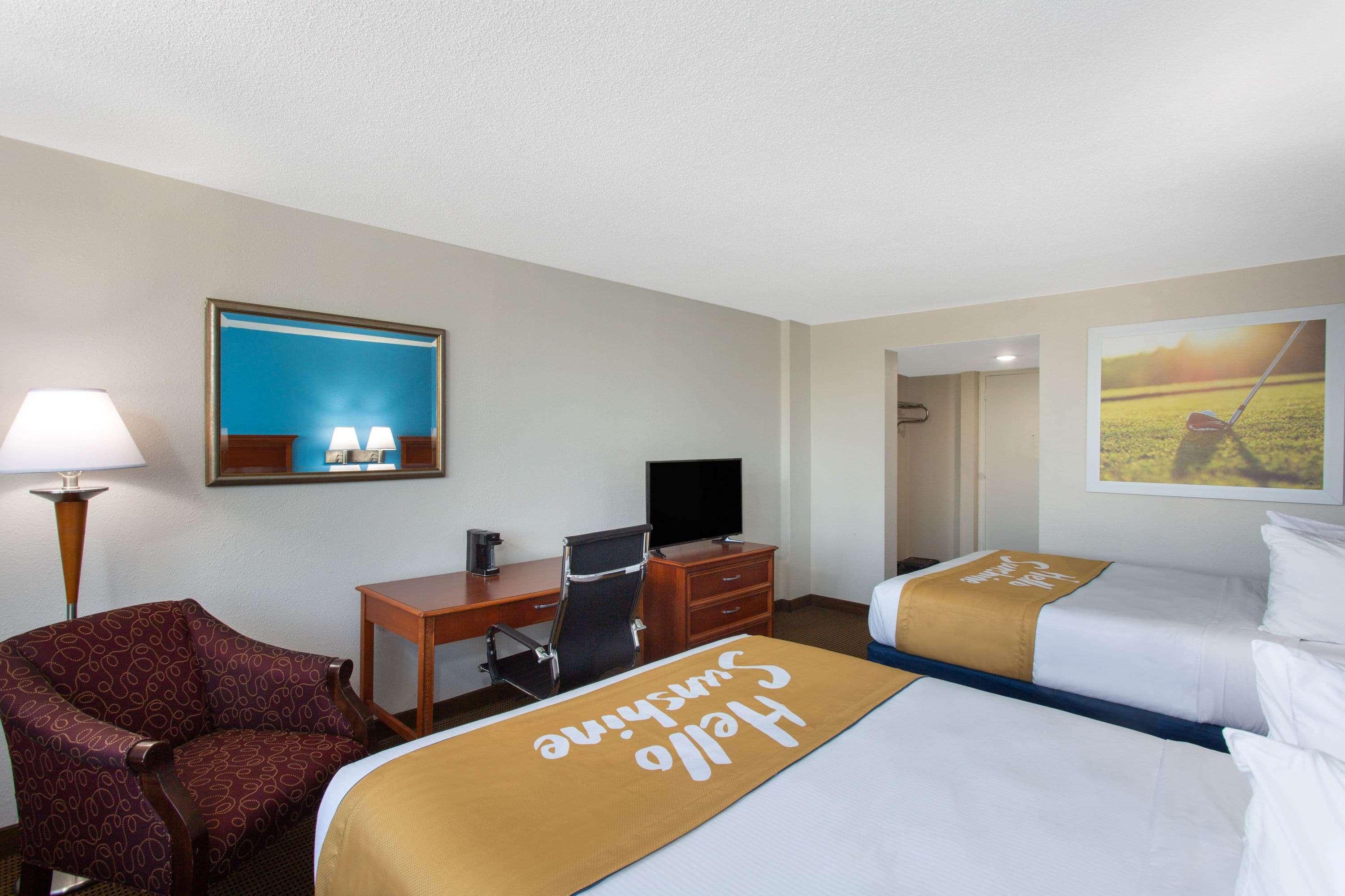 Days Inn & Suites By Wyndham Tallahassee Conf Center I-10 Extérieur photo
