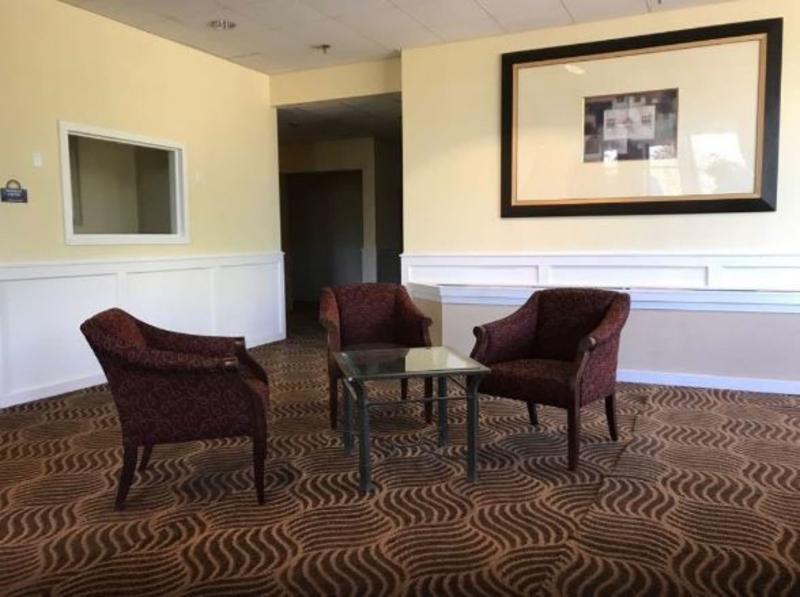 Days Inn & Suites By Wyndham Tallahassee Conf Center I-10 Extérieur photo
