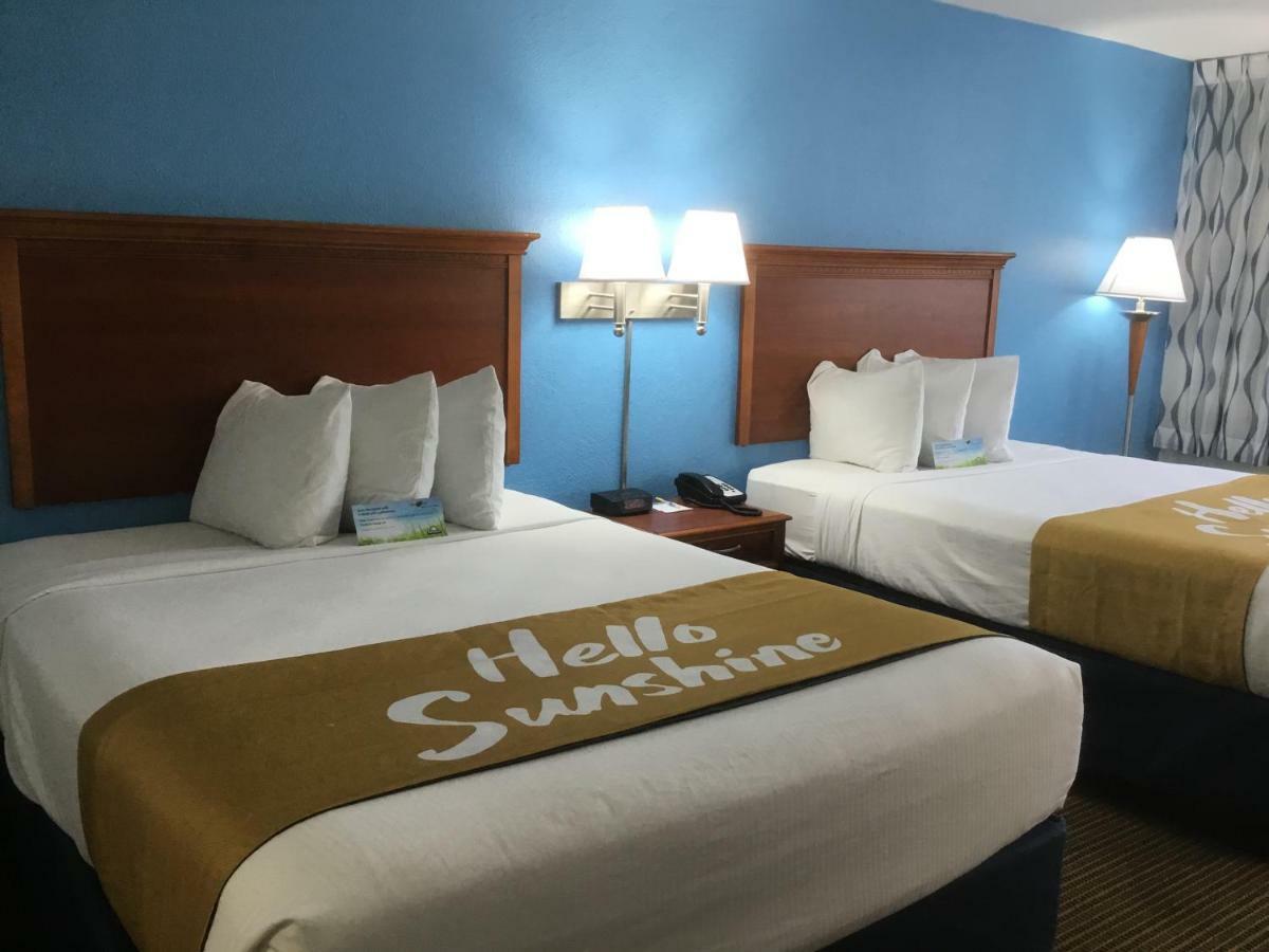 Days Inn & Suites By Wyndham Tallahassee Conf Center I-10 Extérieur photo